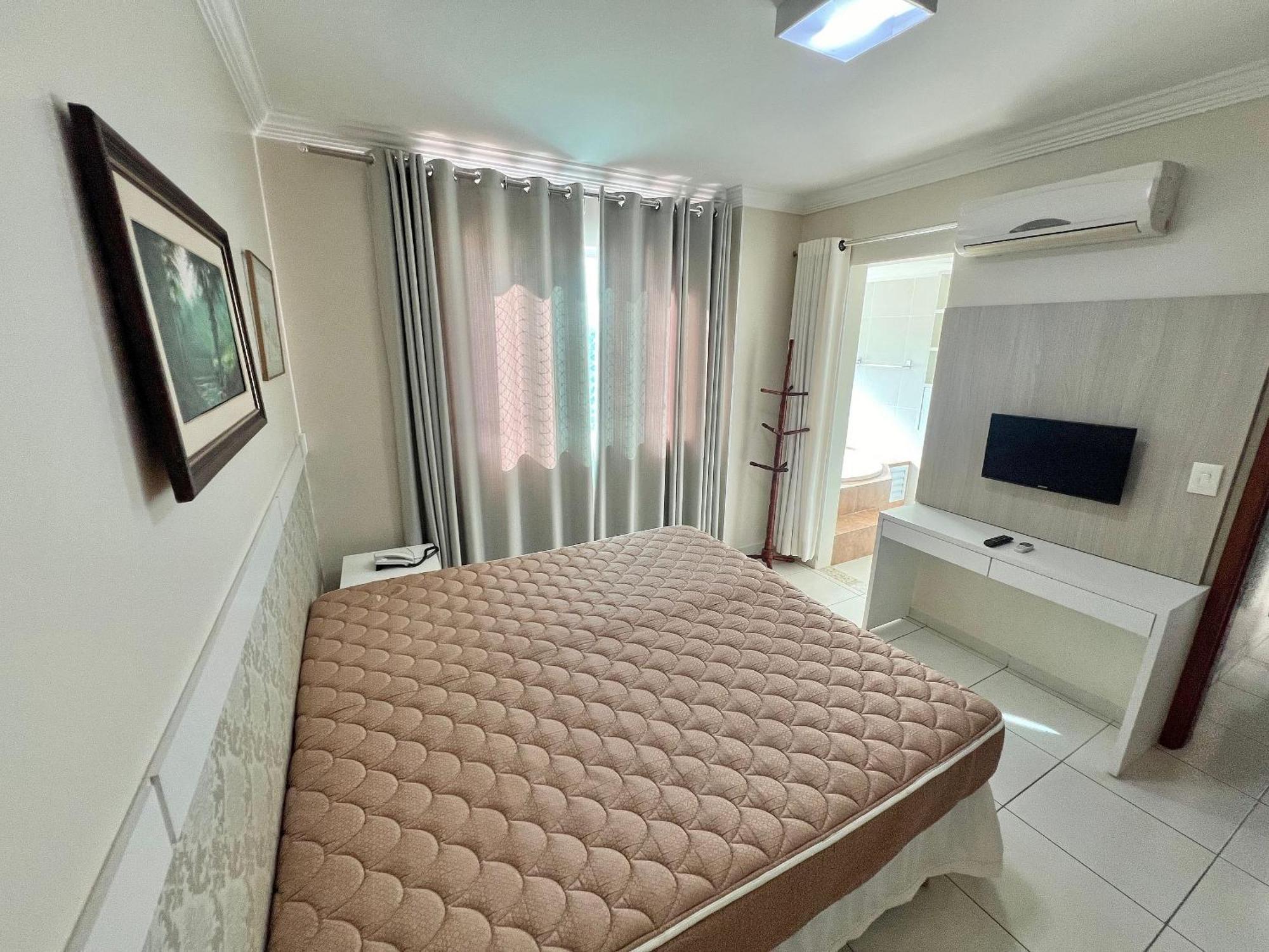 Riviera Park Com Banheira E Sacada Em Casa de férias Caldas Novas